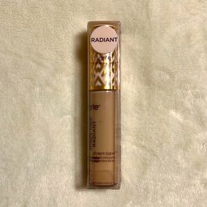 TARTE. Shape Tape Radiant Concealer. 20B Light. 0.33 oz